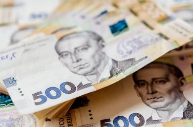 Зарплати освітянам виплачуватимуть з міжнародних коштів - Новини