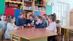 Чи можна змінити графік роботи вихователів, щоб вони працювали через день
