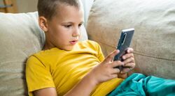 У Нідерландах хочуть заборонити соцмережі для дітей до 15 років