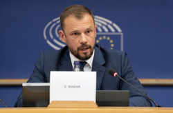 Уряд не підтримав ініціативу про три мінімальні зарплати для вчителів, – Бабак