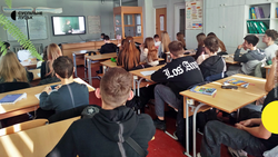 Погодні умови покращились: усім школам на Волині рекомендують відновити очне навчання