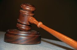 Прокурори Кіровоградщини судитимуться з селищною радою через ліквідацію структурних підрозділів закладів загальної середньої освіти