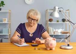 Право на пенсію у 2026 році: оновлені вимоги до страхового стажу