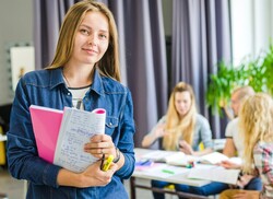 Молоді вчителі не йдуть у професію: виклик для української освіти