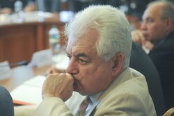 Про ідіотизм із 32 клітинок, який добиває українського вчителя