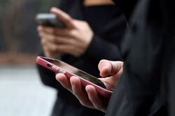 У Франції закриють доступ до соцмереж дітям до 15 років