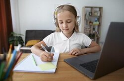 Чи потрібно ділити клас на групи, якщо діти навчаються дистанційно?
