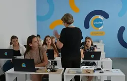 Держава вкладає мільярди в STEM- лабораторії для шкіл. Але чи навчатимуть у них по- новому?